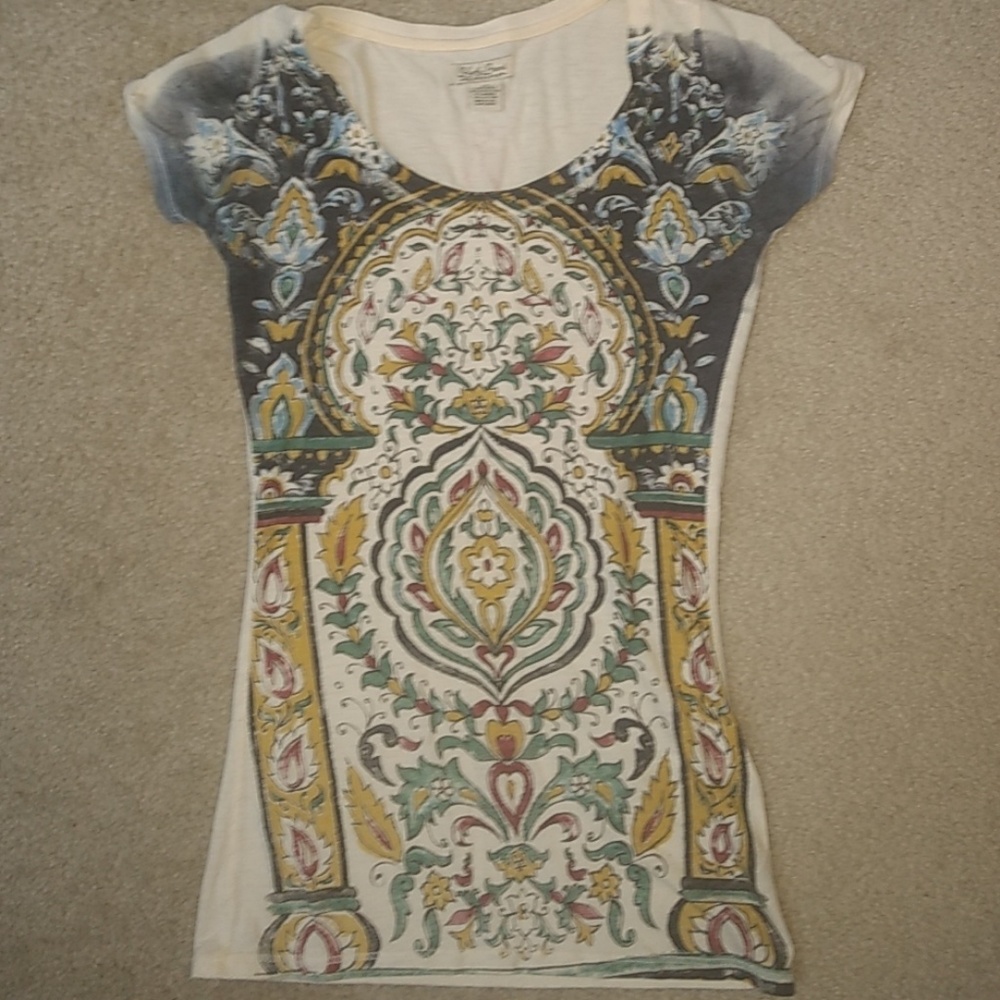 Beige t-shirt with colorful bohemian pattern